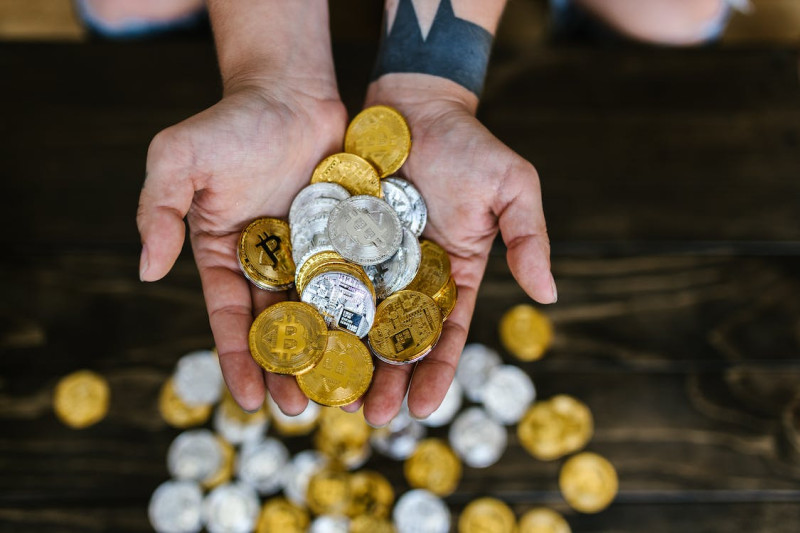Meeste mensen hebben financieel geheim: weegt dat op relatie?