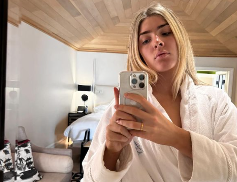 Deze blondine wil alleen maar échte tijgers in bed (video)