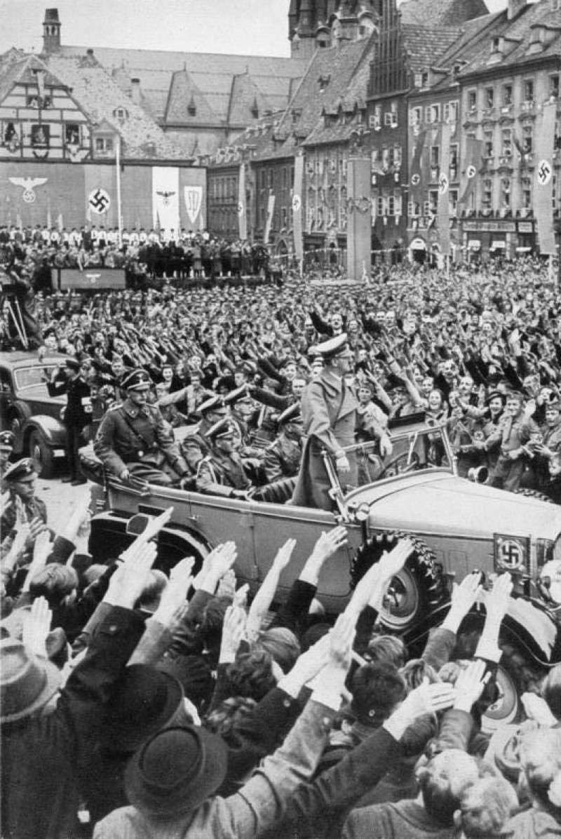We zijn nu in 1938: Poetins oorlog in Oekraïne en de belangrijke lessen uit de geschiedenis