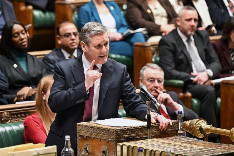 Labour wint met Keir Starmer. Wie is de gedoodverfde nieuwe premier?