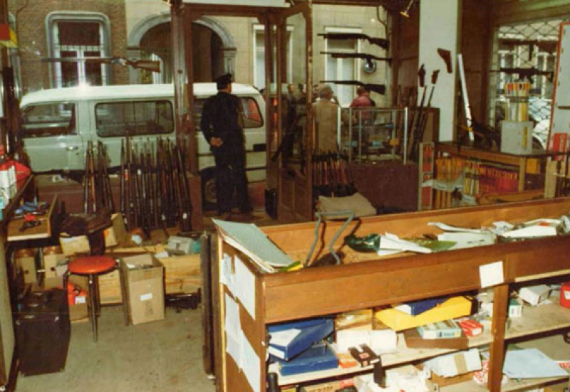 Bendedossier: volgens rijkswachter François Raes kan deze robotfoto maar op een persoon slaan