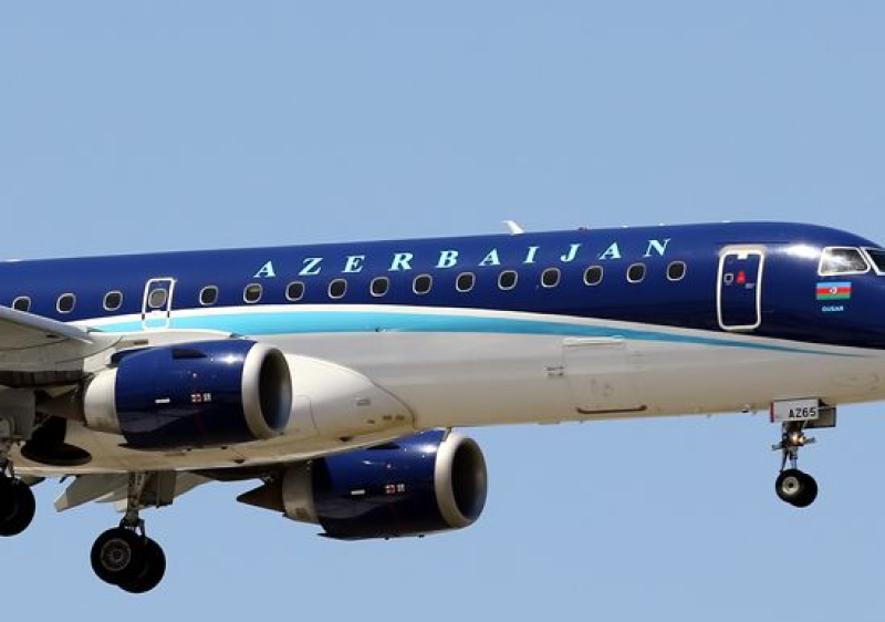 Embraer 190 van Azerbaijan Airlines-vlucht 8243 getroffen door Russisch militair luchtafweersysteem