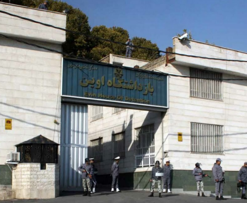 Italiaanse journaliste Cecilia Sala zonder reden gearresteerd in Iran: in eenzame opsluiting in Evin-gevangenis
