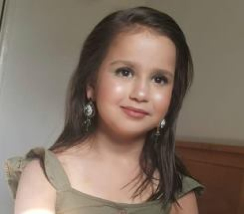 Man die 10-jarige dochter Sara Sharif vermoordde, aangevallen in gevangenis ’met deksel van tonijnblik’
