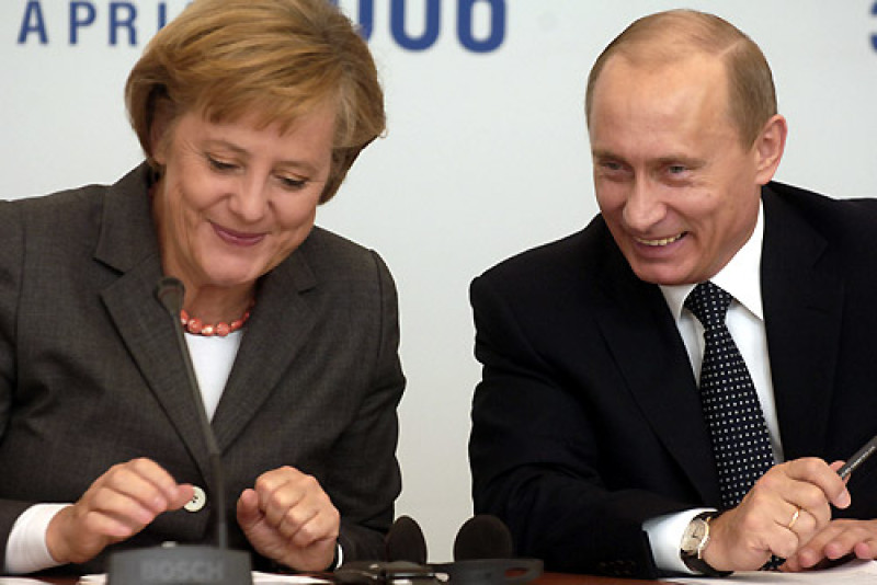 Duitsland: Merkel uit zware kritiek op eigen partij na migratiestemming