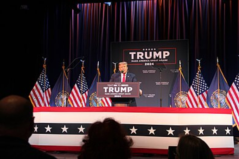 President Trump waarschuwt dat Amerikanen invoerheffingen "misschien" zullen voelen - EU allicht volgende "doelwit"