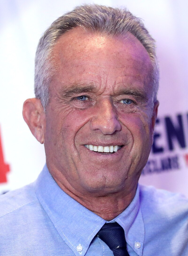 Onthuld: Bourla van Pfizer dineerde met RFK Jr in december