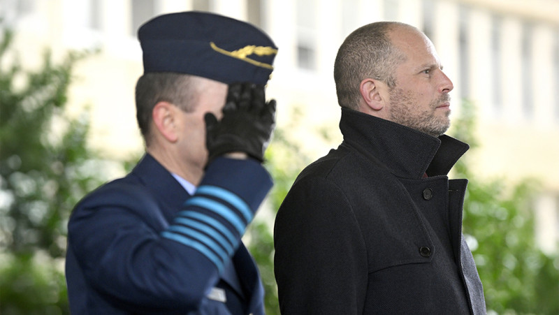 Ijzervreter Francken wil Audi Brussel ombouwen tot een oorlogsfabriek