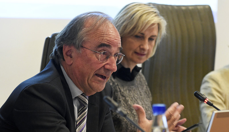 Oud-minister Luc Martens gevangen genomen na schenden van voorwaarden in oplichtingszaak