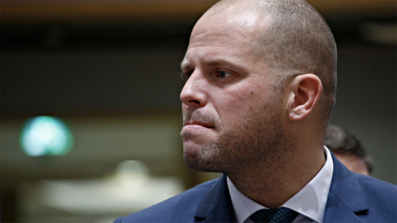 Theo Francken wil zo snel mogelijk wapenfabriek op oude Audi-site