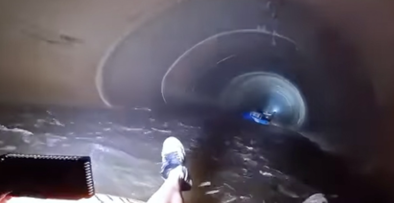 🎥 Nieuwe hype op sociale media: riool gebruiken als waterglijbaan