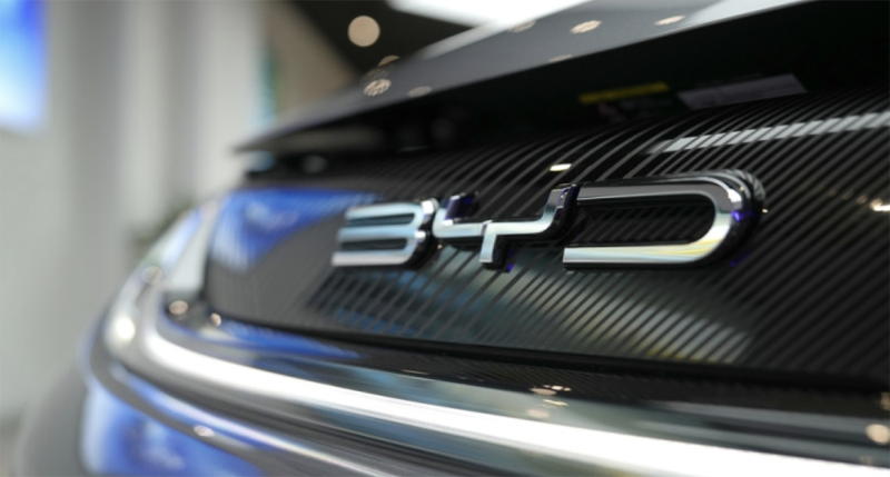 BYD belooft elektrische auto die je op vijf minuten volledig kan opladen
