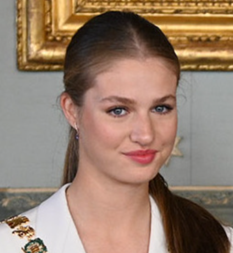 Spaanse prinses Leonor "overweldigd en verdrietig" door bikinifoto's