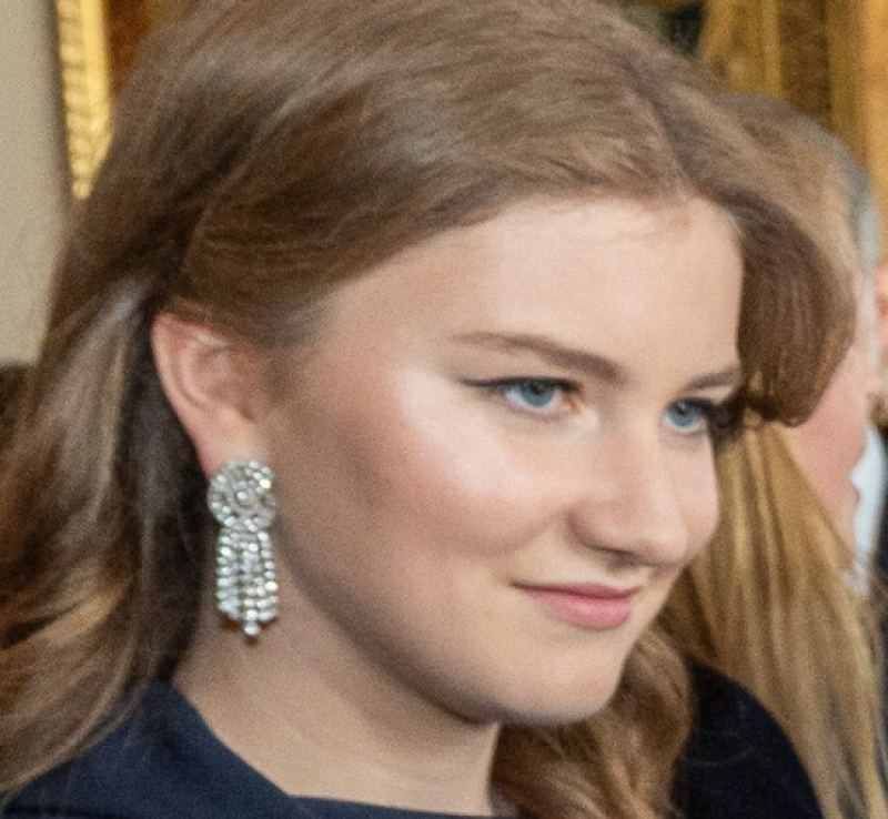 Prinses Elisabeth mag met een vrouw trouwen, maar oudste kind komt dan niét op de troon