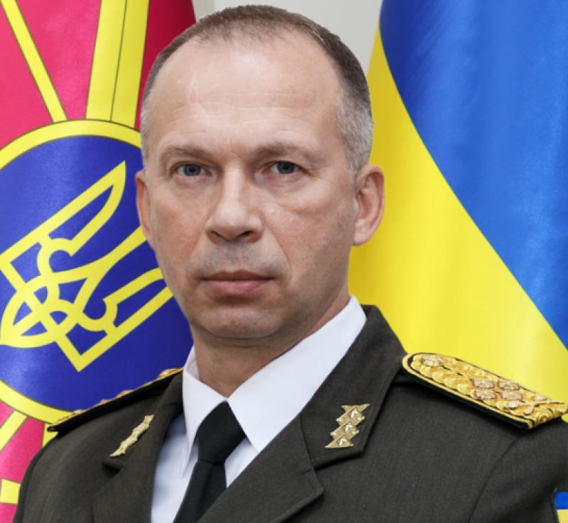 Militaire leider van Oekraïne 'moet vertrekken'