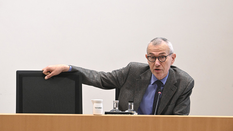 Vandenbroucke wil kliklijn om langdurig zieken weer tot werken te dwingen