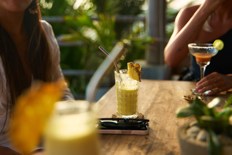 White Lotus sipping: 4x cocktails met een randje mysterie