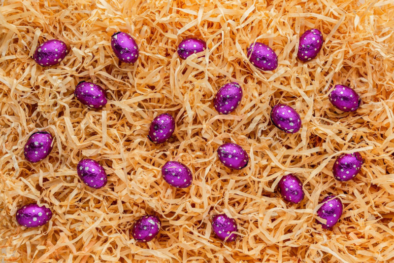 DIY: zo maak je je eigen chocolade paaseieren
