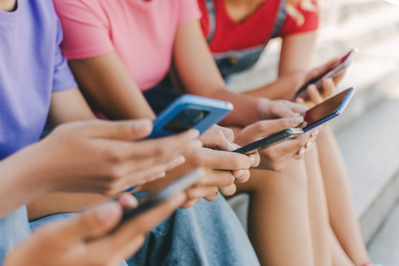 Belgische experts willen verbod op sociale media onder de 16 jaar