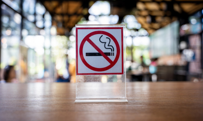 Roken op een terras mag dat nu eigenlijk nog wel?