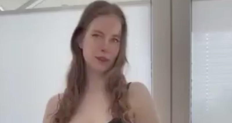 🎥 Ook deze deerne was d’r slipje vergeten