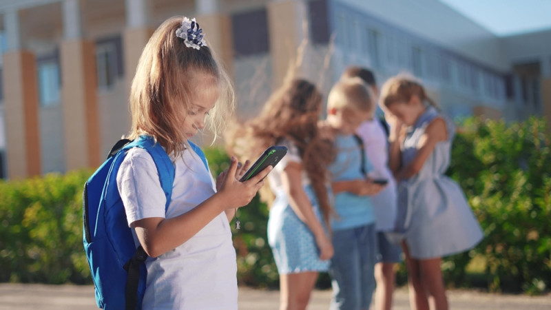 Ouders bannen alsmaar langer de gsm voor hun kinderen