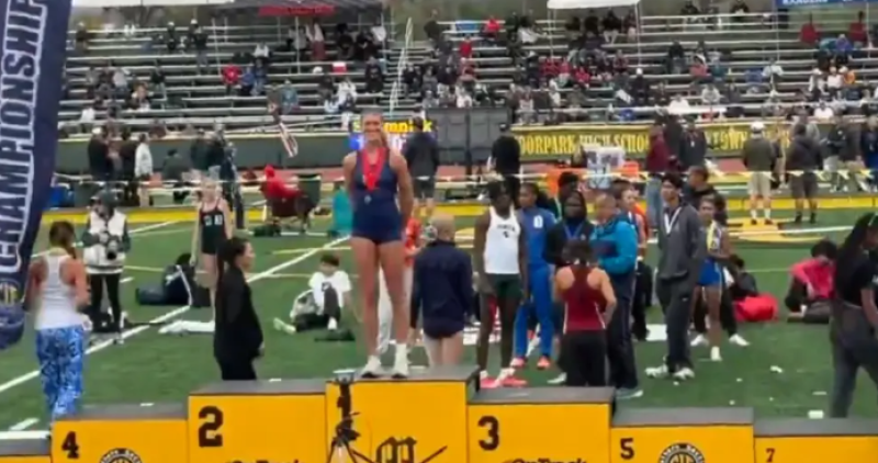 🎥 Atlete eist eerste plek op podium op nadat transatleet wint
