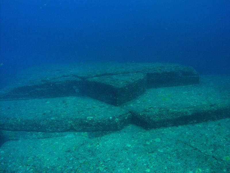 Yonaguni-monument blijft voor controverse onder wetenschappers zorgen