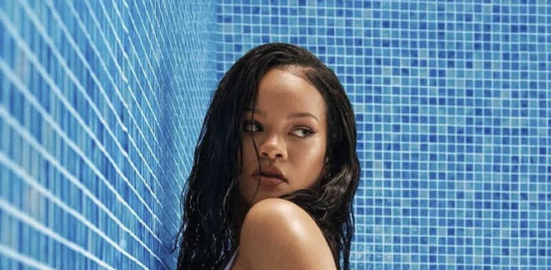 📸 Rihanna zorgt persoonlijk voor hete temperaturen