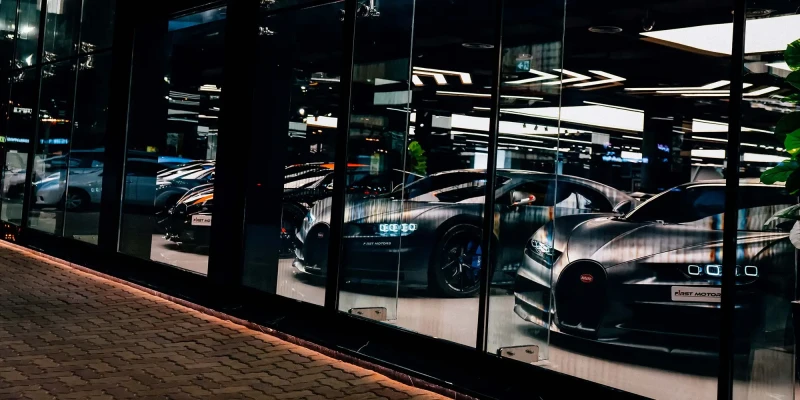 Binnenkijken bij ’s werelds duurste garage in Dubai