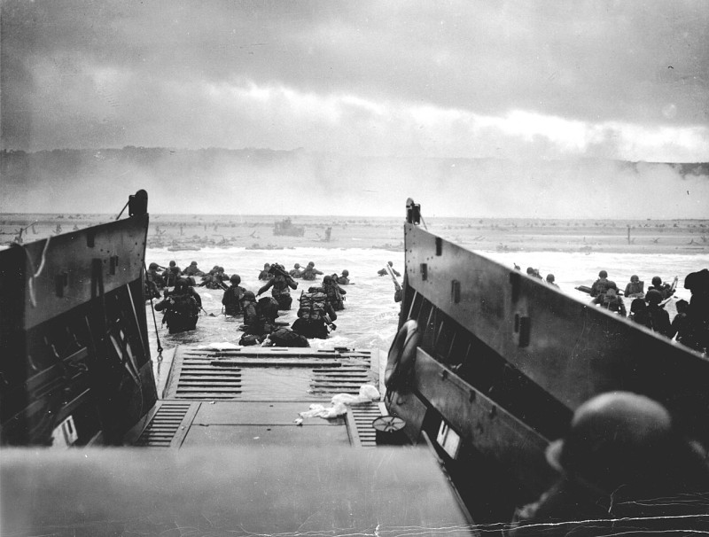 Les coulisses de l'histoire belicht andere kant van landing in Normandië
