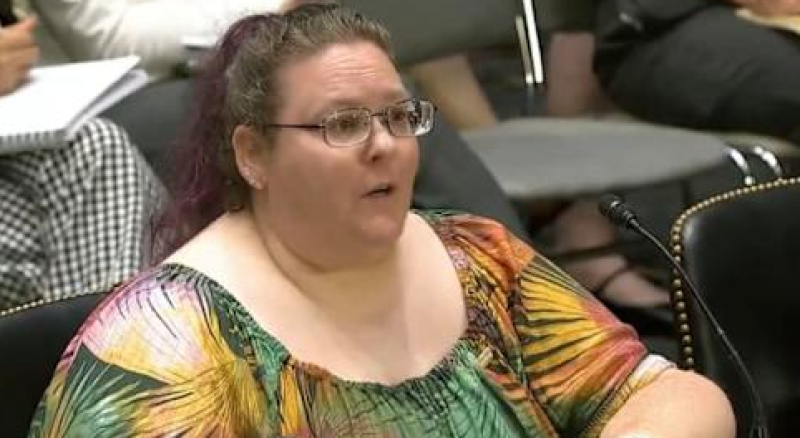🎥 Democraten zetten 'gewichtige' vrouw in om voedselbonnen te verdedigen tot groot jolijt van internet