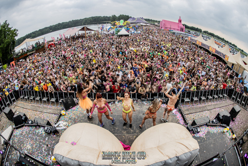 Kamping Kitsch Holland gaat voor World Domination