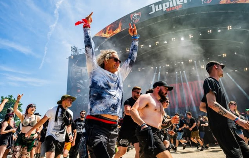 Graspop kent bloedhete editie: topmuziek, bier en vrouwen