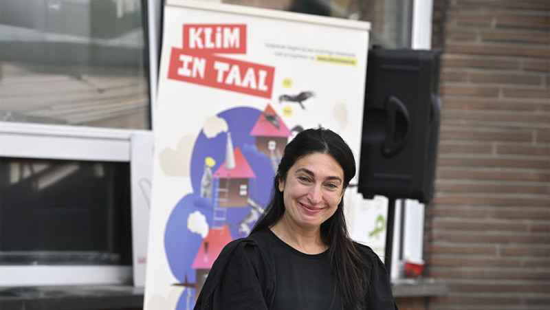 Geen Nederlands, geen kindergeld: Demir spreekt (bijna) klare taal