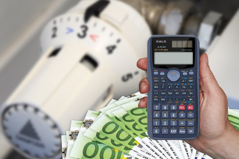 Koolstoftaks maakt energie vanaf 2027 duurder: prijsverhoging tot 548 euro per gezin