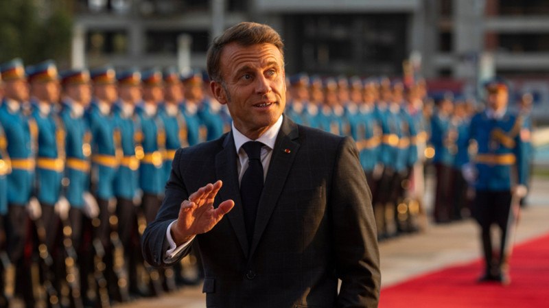 Macron wil nog meer geld uitgeven voor defensie