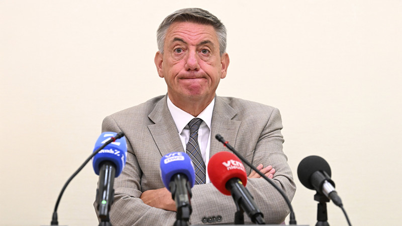 Jambon: “Dat van die pensioenmalus op basis van geboortejaar was maar een werkhypothese.”