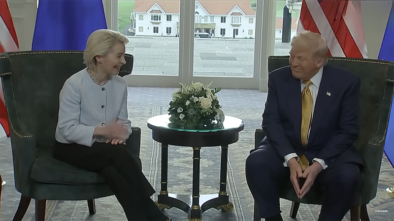 Von der Leyen blijkt een maatje te klein voor Trump: Europa moet een ‘deal’ van 15 procent slikken