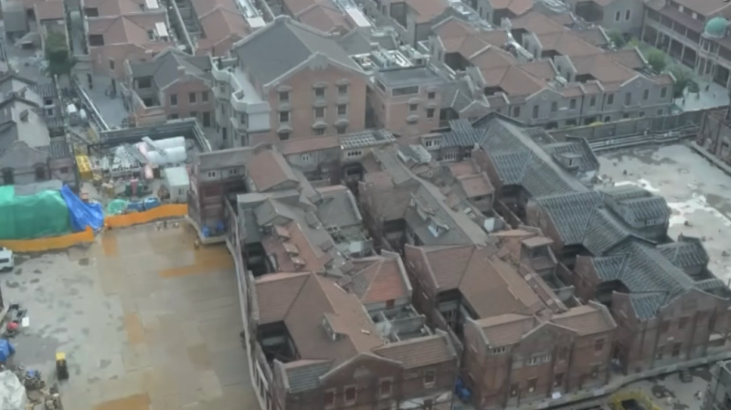 🎥 432 robots werken samen om een volledig stadsblok op te tillen en te verplaatsen