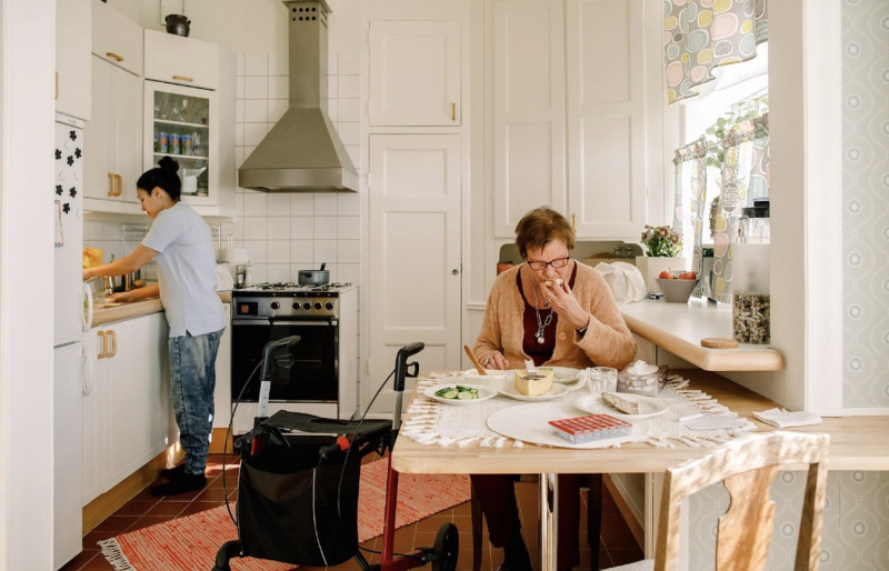 Wat is het sociaal domein? En waarom is er zoveel vraag naar professionals?
