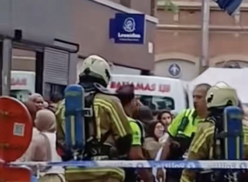 🎥 Jaarmarkt Antwerpse Abdijstraat bruusk onderbroken door knallende gasfles