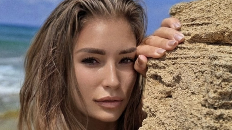 📸 Ex-flik Simone weet ons te boeien