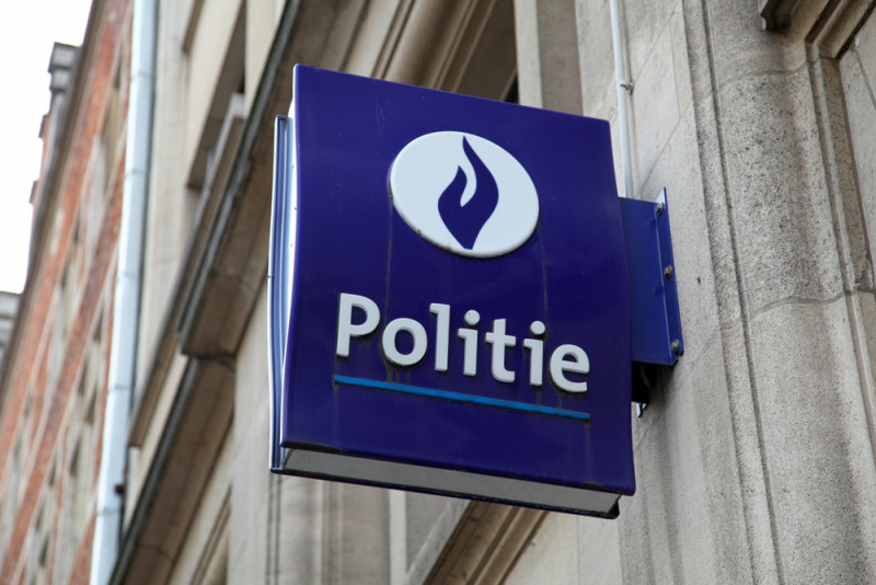 De politie controleert ons, maar wie controleert de politie?