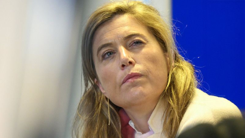 Annelies Verlinden installeert een commissie die tegen 2028 de overbevolking in de gevangenissen moet oplossen
