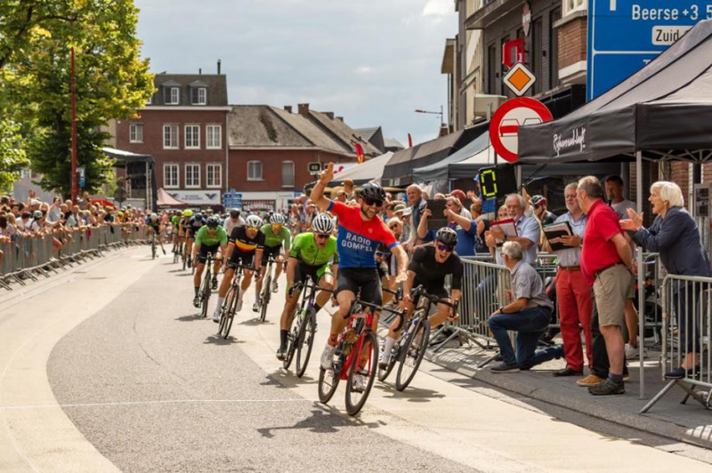 Zomerkermis Rijkevorsel viert einde zomer met attracties en wielerwedstrijden