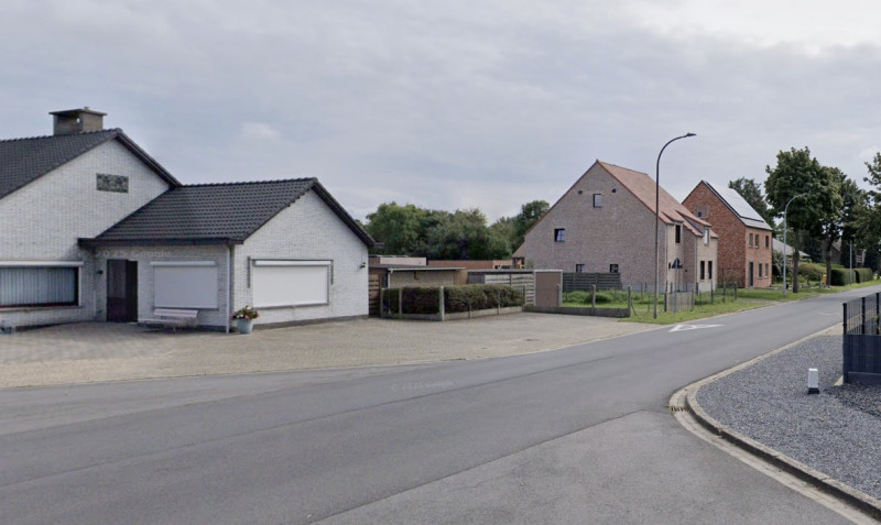 Verkeersincident in Balen: bestuurder negeert voorrang, twee gewonden