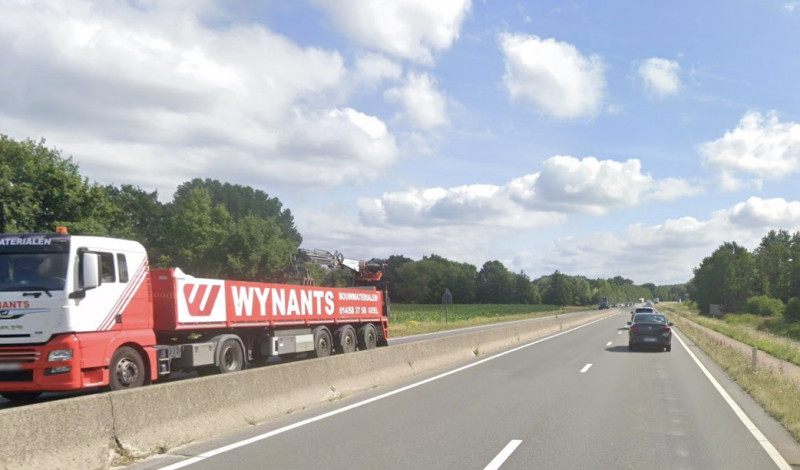 Auto-ongeval op Westelijke Ring in Geel leidt tot twee gewonden