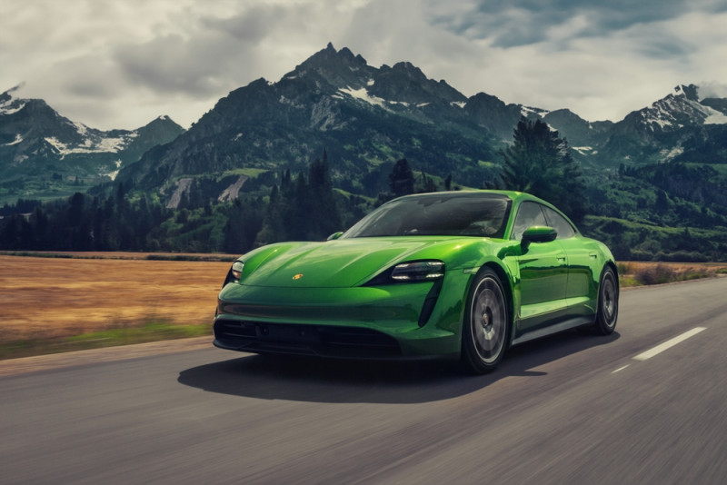 Porsche moet zijn elektrische bakken een versnelling terugschakelen