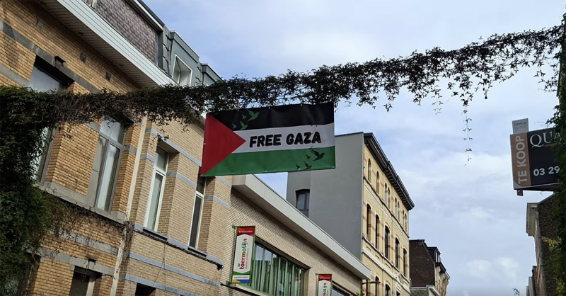 Banner 'Free Gaza' moet weg in Antwerpen: politie grijpt in